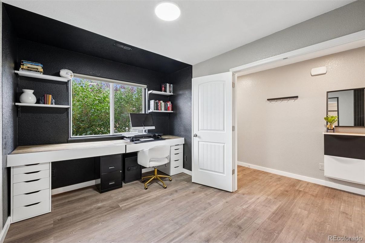Home Office, Interior, Recessed Lighting, Wood Texture Flooring