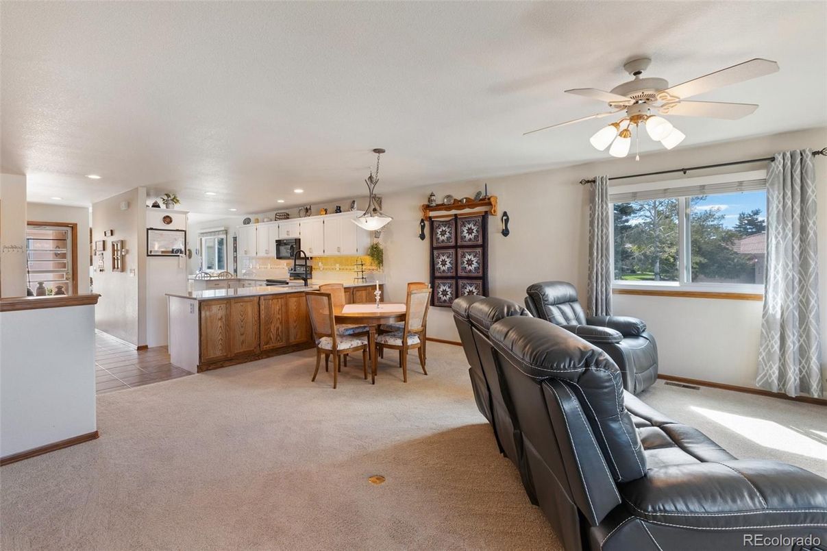 Dining room, Interior, Kitchen, Pendant Lights, Recessed Lighting