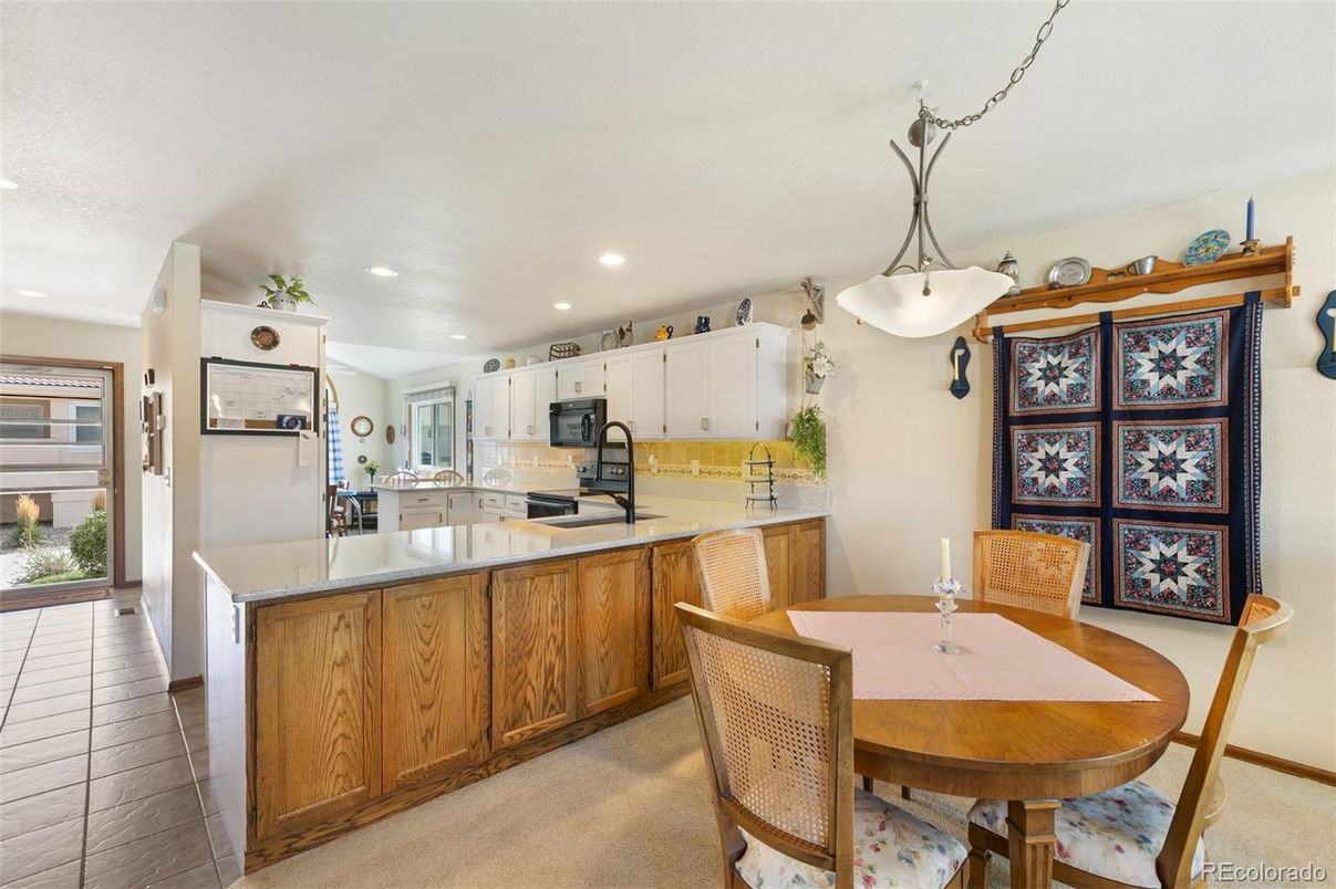 Dining room, Interior, Kitchen, Pendant Lights, Recessed Lighting