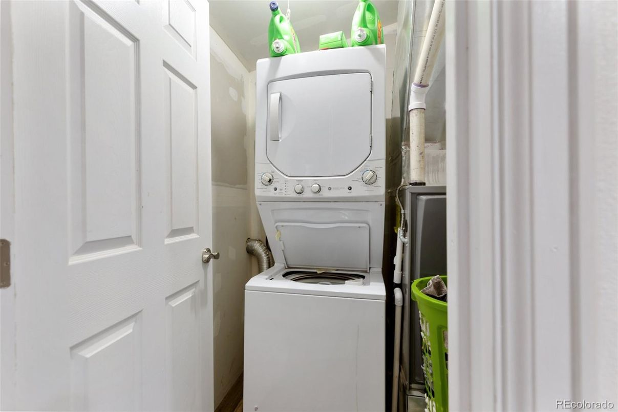 Interior, Utility Closets, Washer