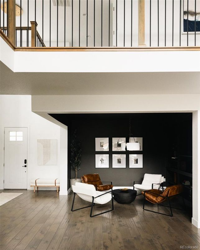 Interior, Living room, Pendant Lights, Wood Texture Flooring