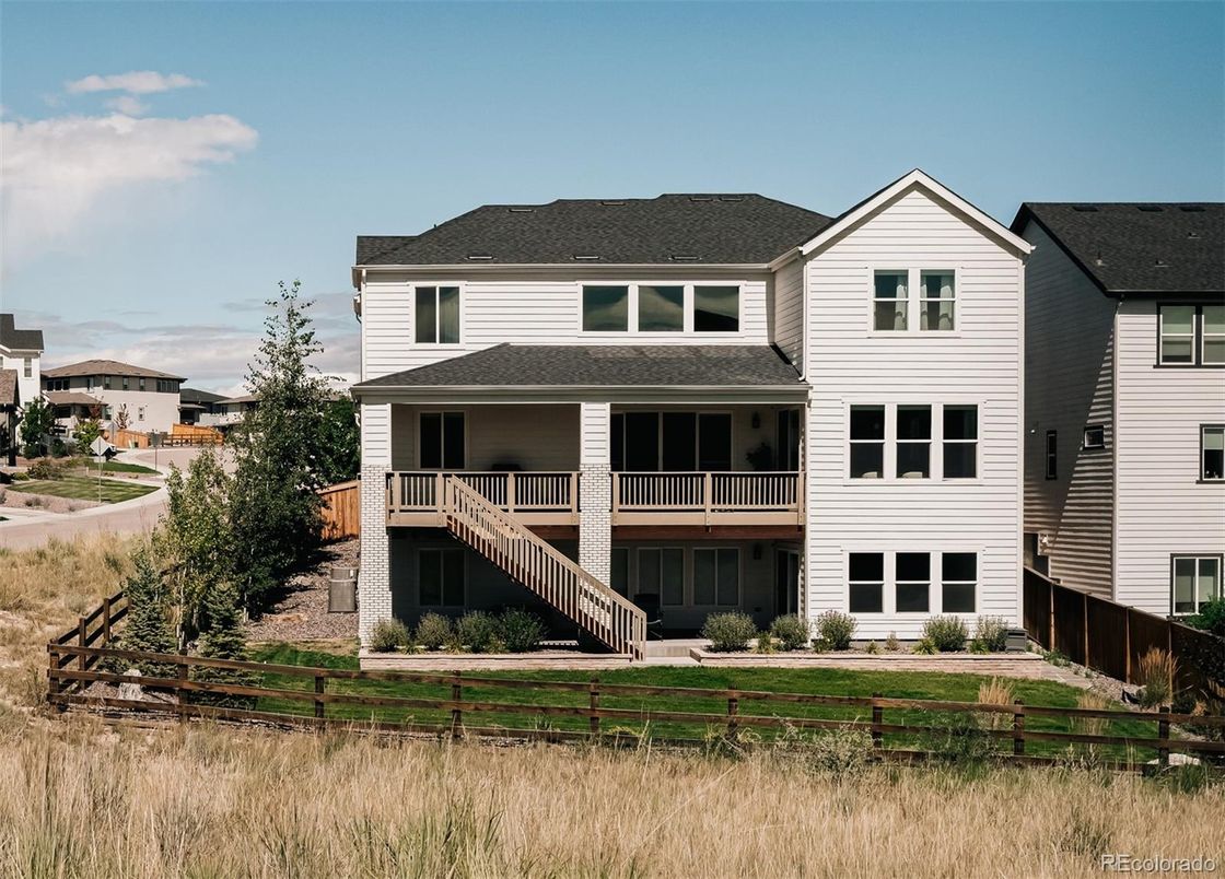 Exterior, Facade, Farmhouse