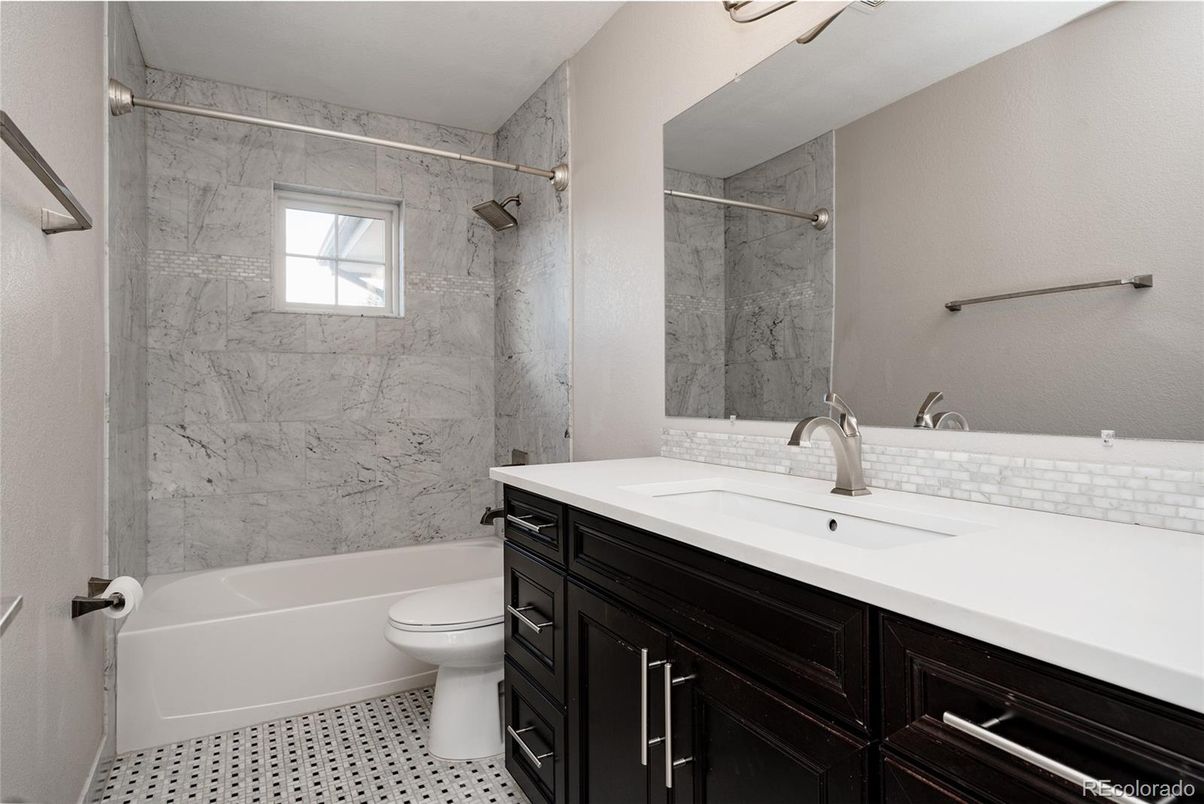 Bathroom, Interior, Marble Walls