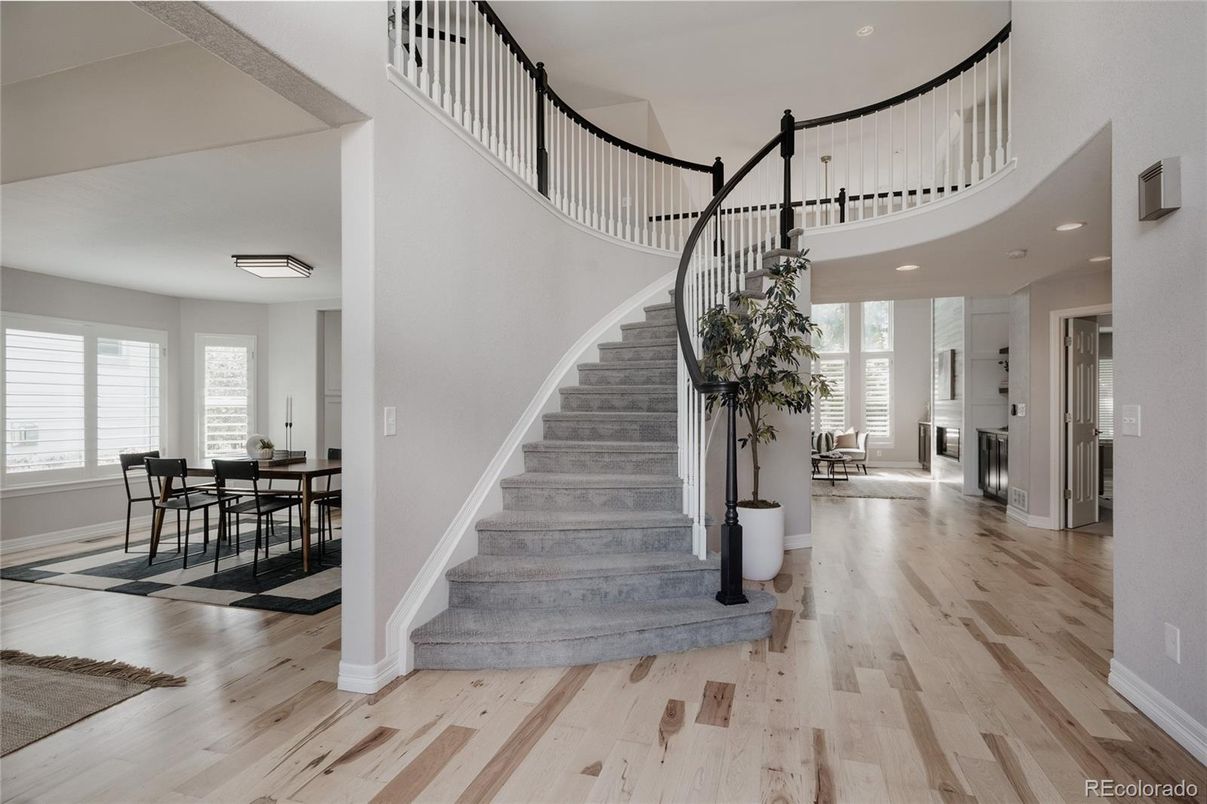 Dining room, Interior, Recessed Lighting, Wood Texture Flooring
