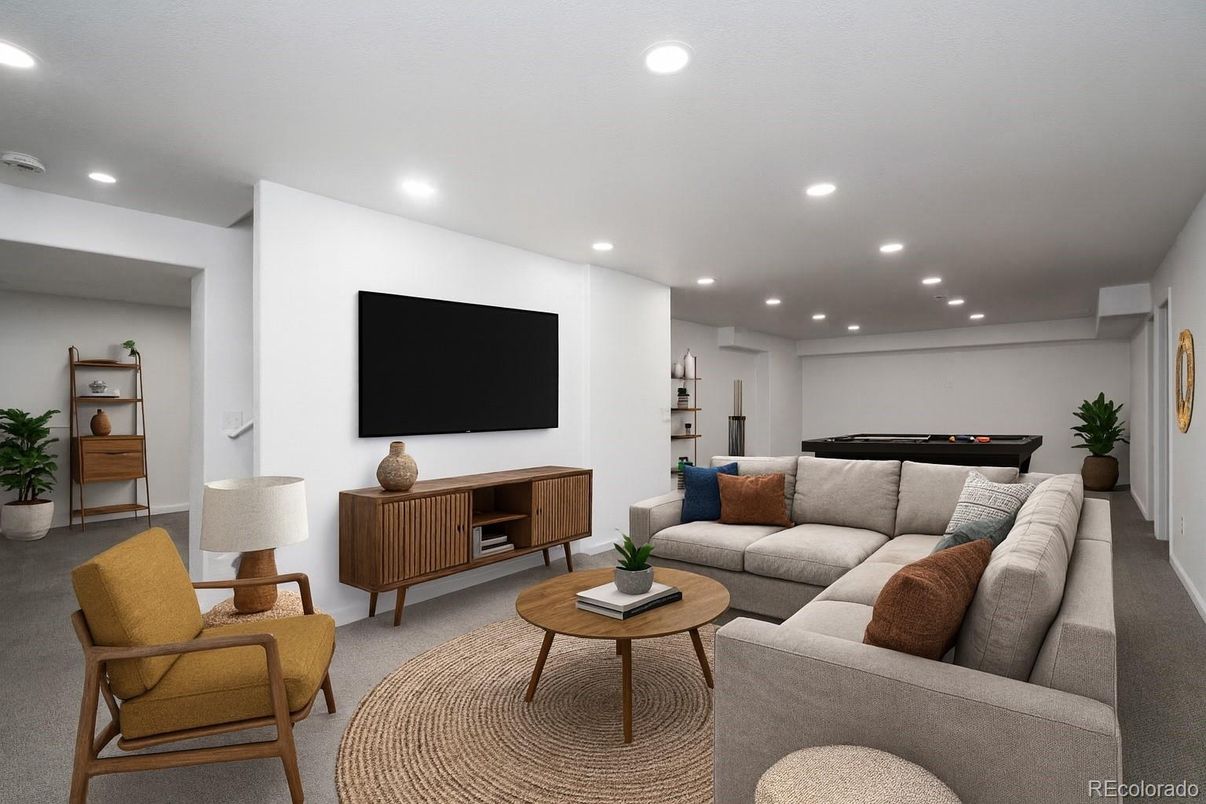 Billiard Table, Game Room, Interior, Living room, Recessed Lighting