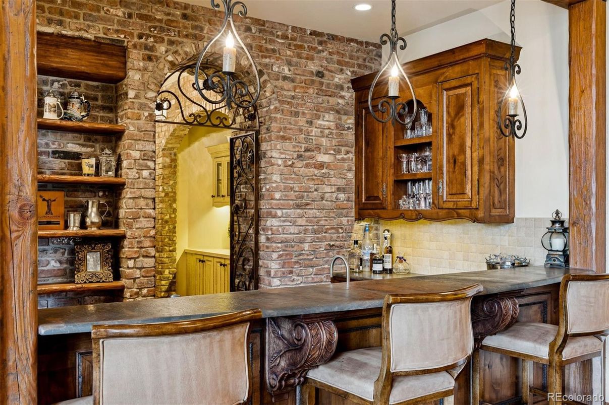 Interior, Pendant Lights, Recessed Lighting, Stone Walls