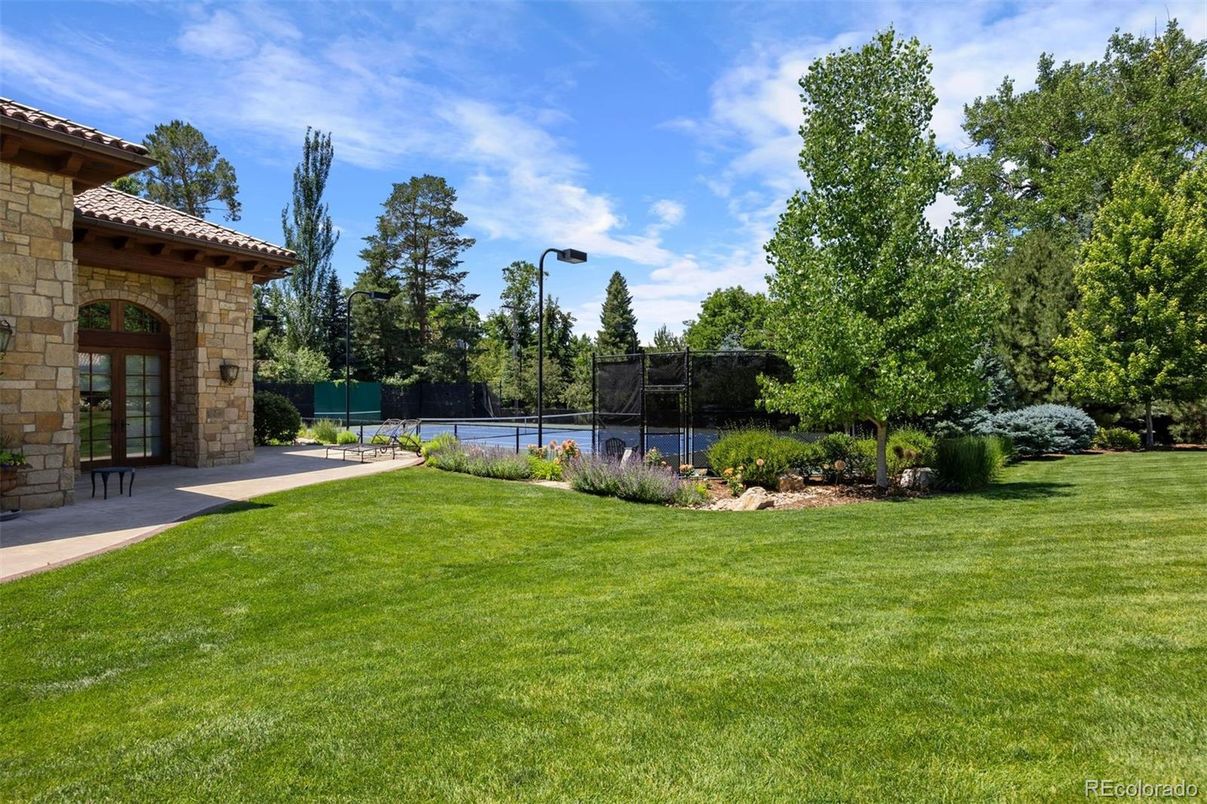 Backyard, Exterior, Playground
