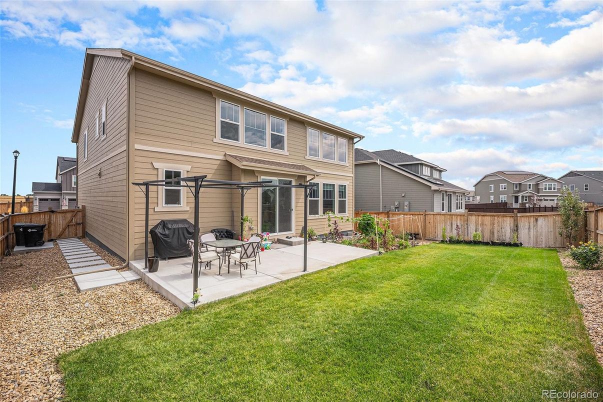 Backyard, Exterior