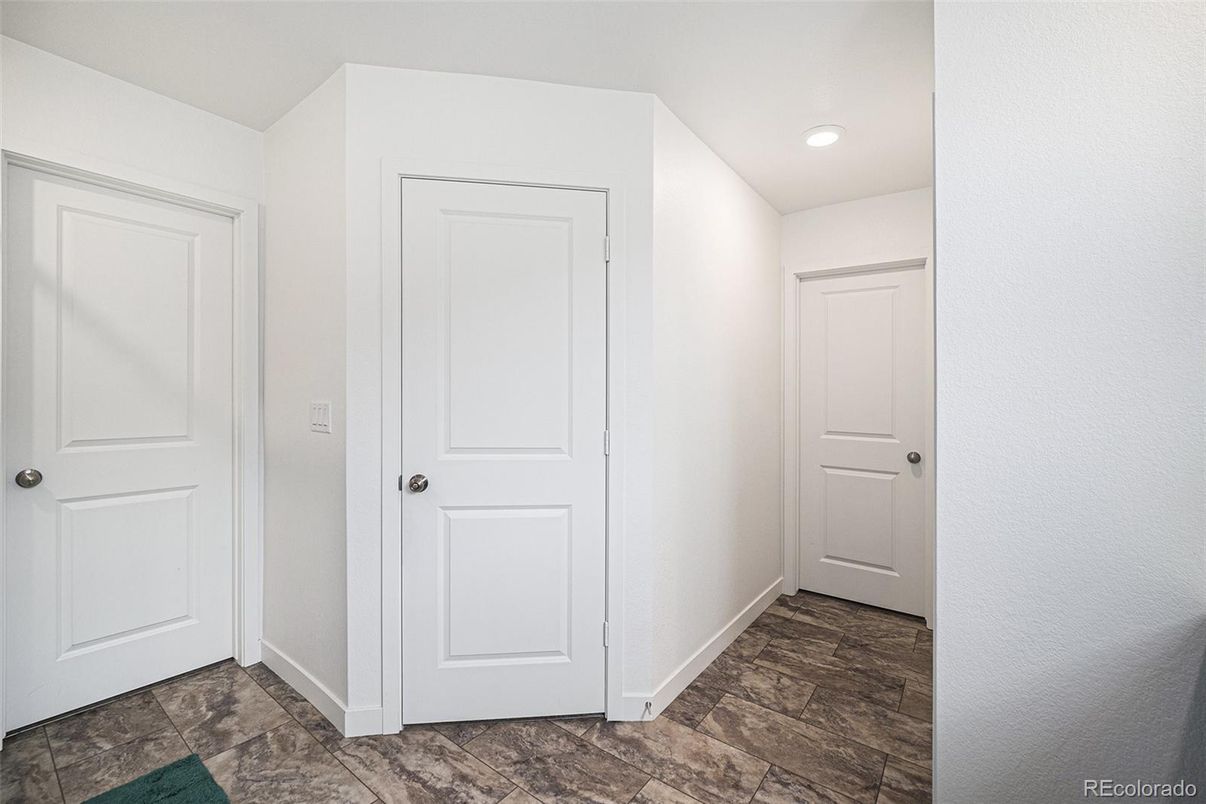Interior, Recessed Lighting