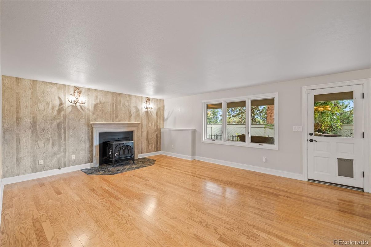 Empty room, Fireplace, Interior, Wood Texture Flooring