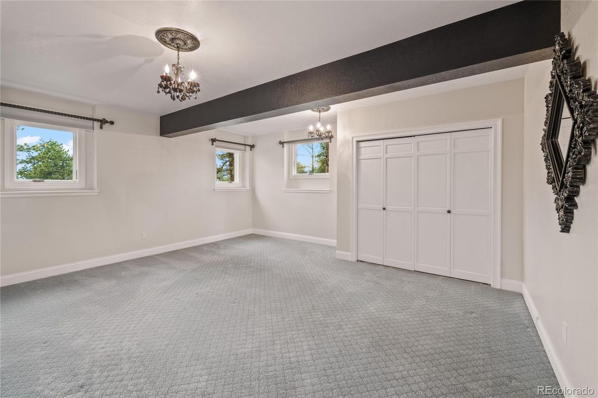 Chandelier, Empty room, Interior