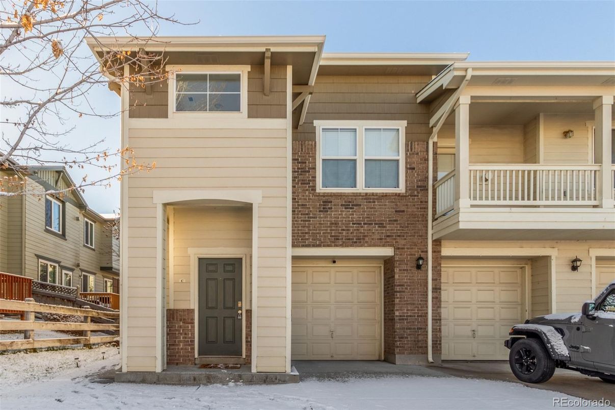 Attached, Exterior, Facade, Brick Facade, Rowhouse