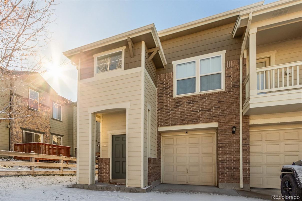 Attached, Exterior, Facade, Brick Facade, Rowhouse