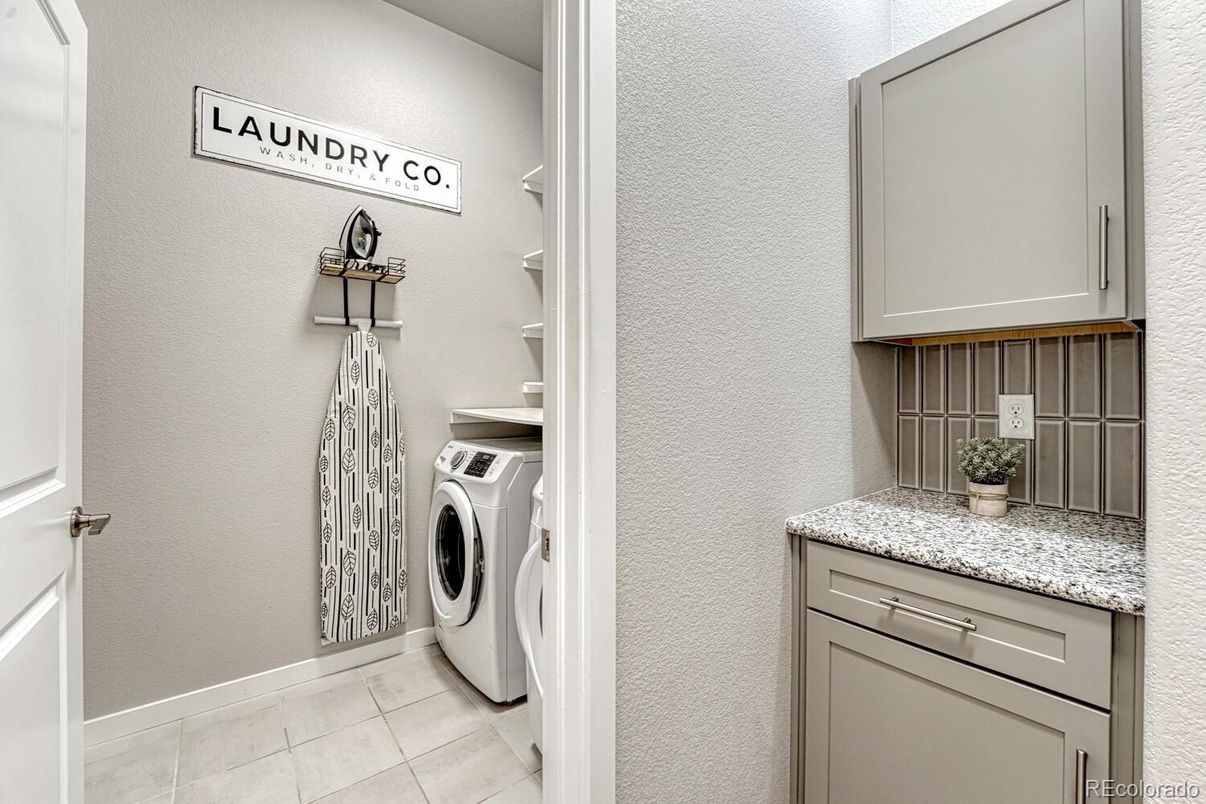 Interior, Washer
