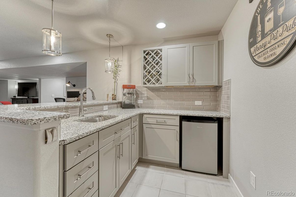 Interior, Kitchen, Pendant Lights, Recessed Lighting