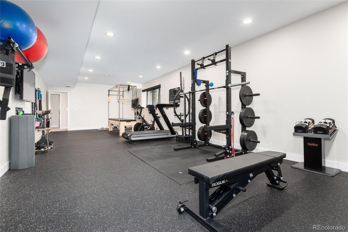 Fitness Equipment, Interior, Recessed Lighting