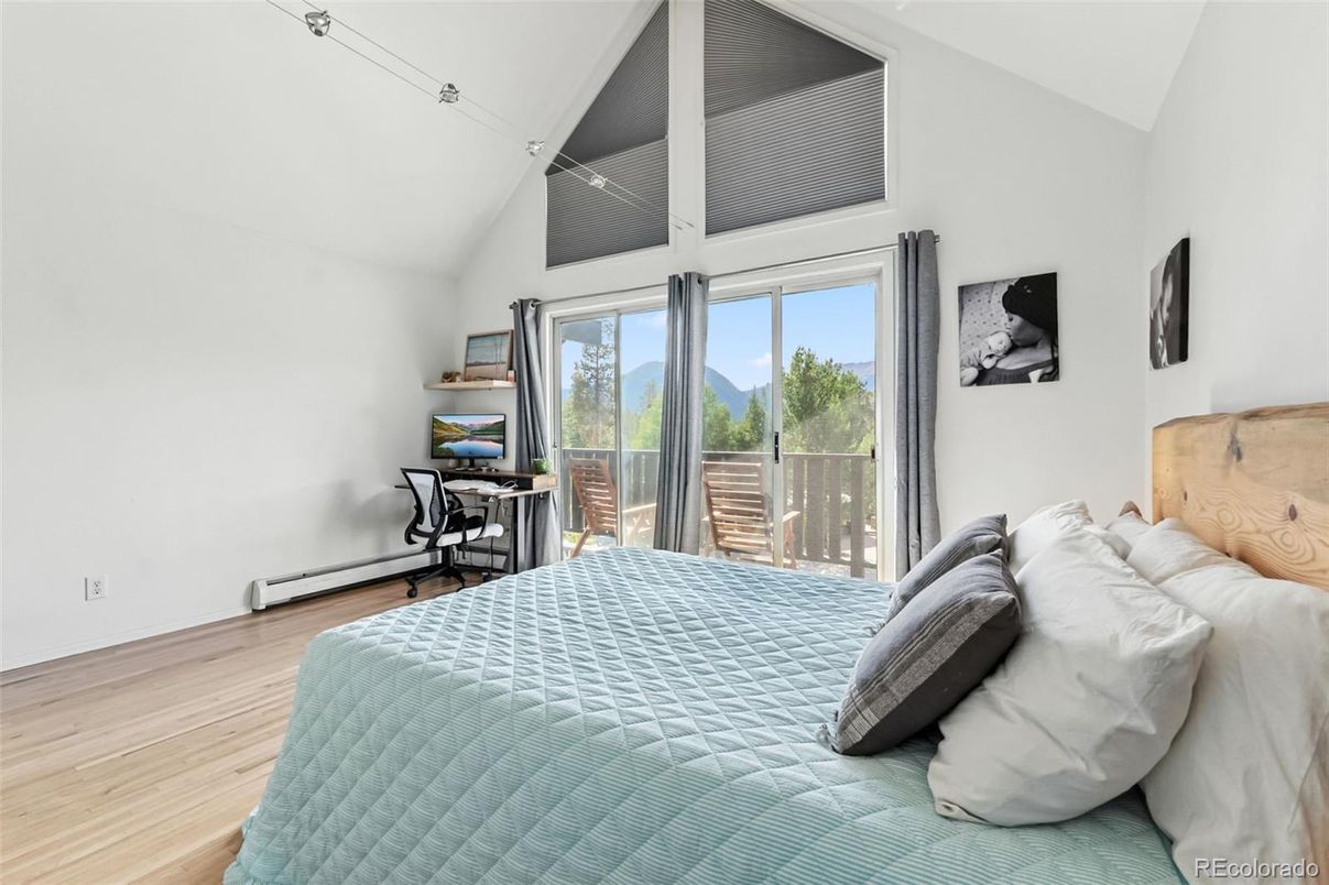 Bedroom, Home Office, Interior, Wood Texture Flooring