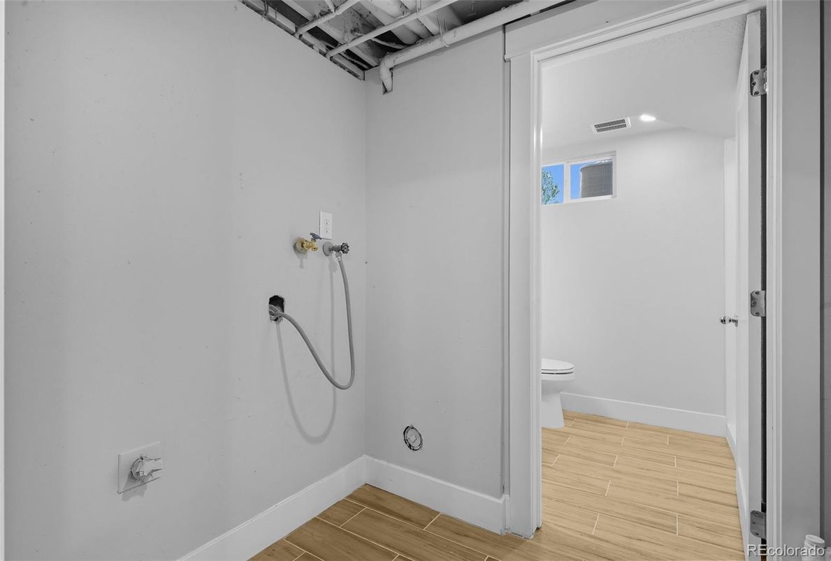 Bathroom, Interior, Recessed Lighting, Wood Texture Flooring