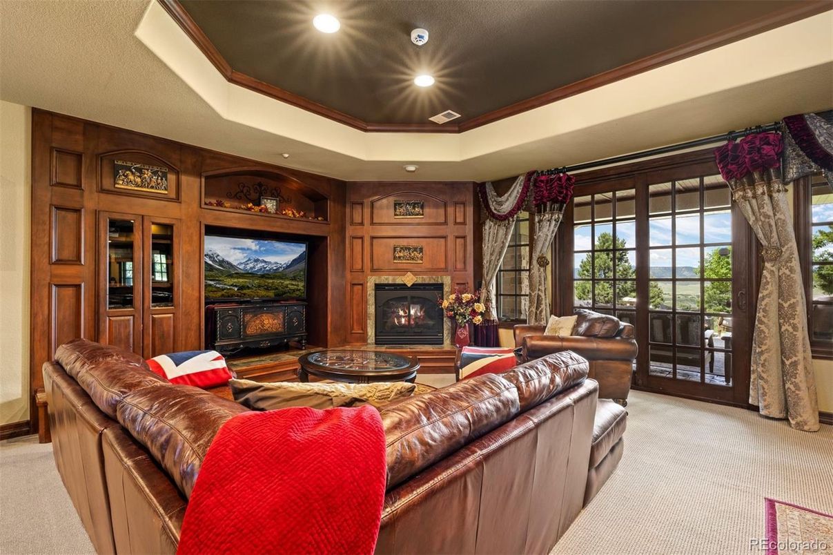 Fireplace, Interior, Living room, Recessed Lighting