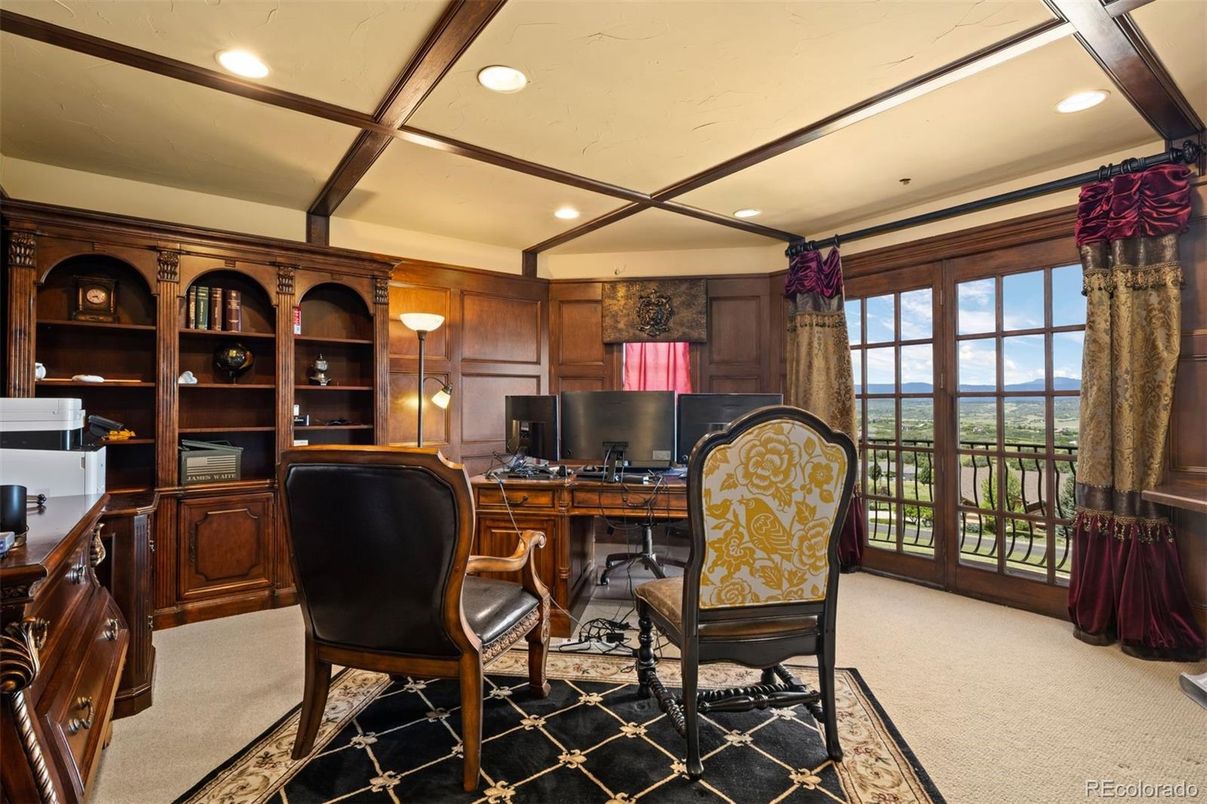 Home Office, Interior, Recessed Lighting, Wooden Beams