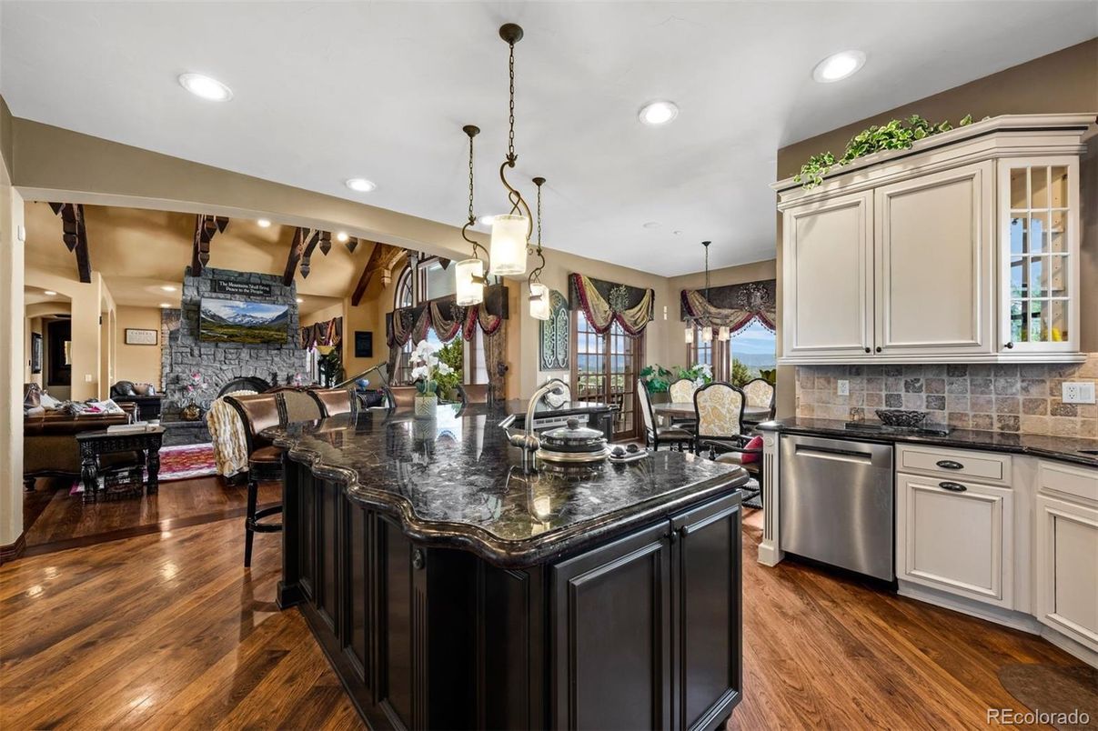 Dining room, Interior, Kitchen, Living room, Pendant Lights, Recessed Lighting, Stainless Steel Appliances, Wood Texture Flooring
