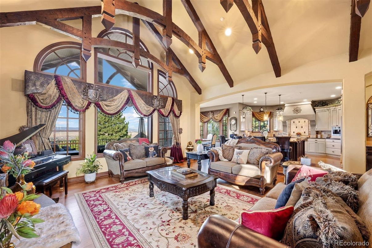 Interior, Kitchen, Living room, Pendant Lights, Piano, Recessed Lighting, Wooden Beams, Wood Texture Flooring