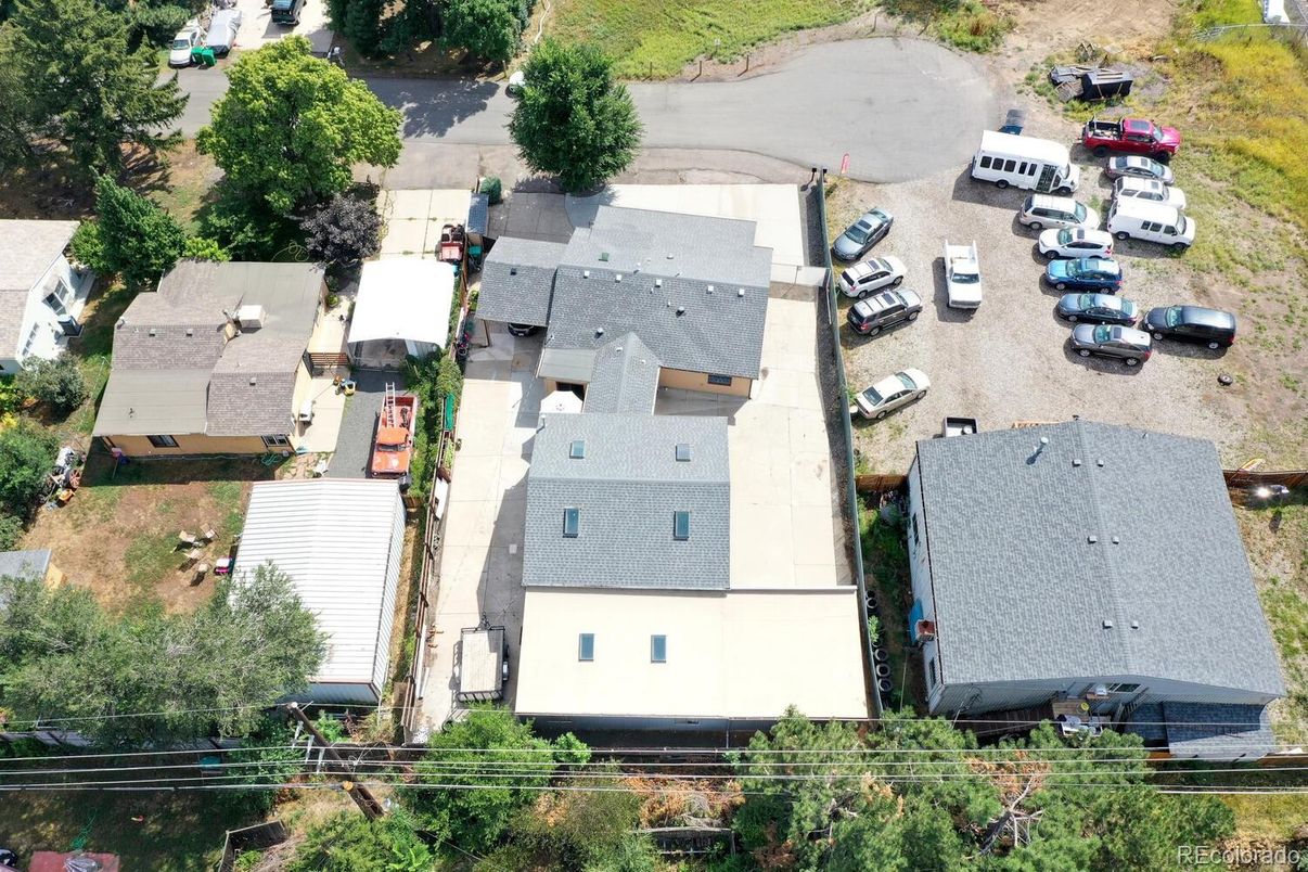 Exterior, Drone