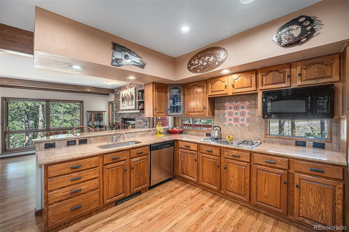 Interior, Kitchen, Recessed Lighting, Wood Texture Flooring