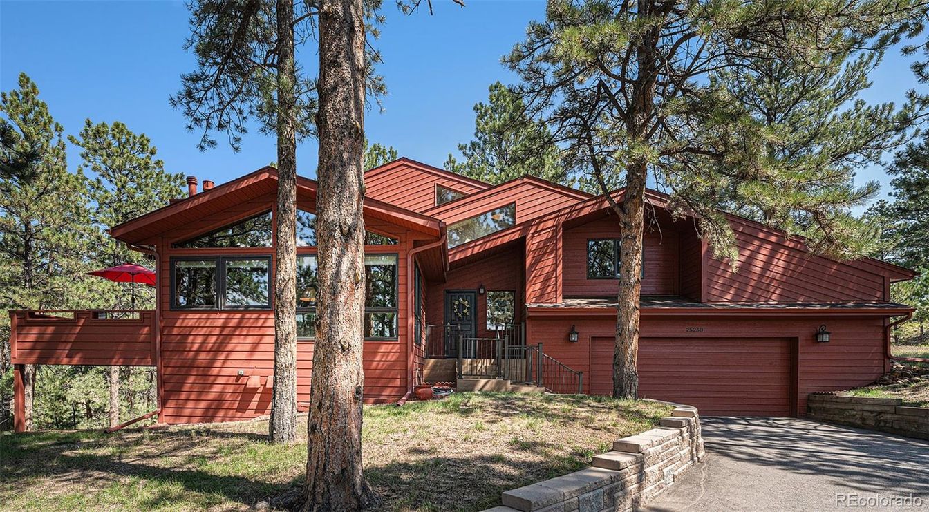 Attached, Exterior, Facade, Log Home