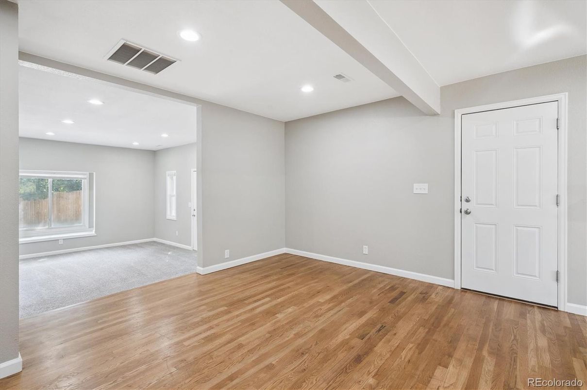 Empty room, Interior, Recessed Lighting, Wood Texture Flooring