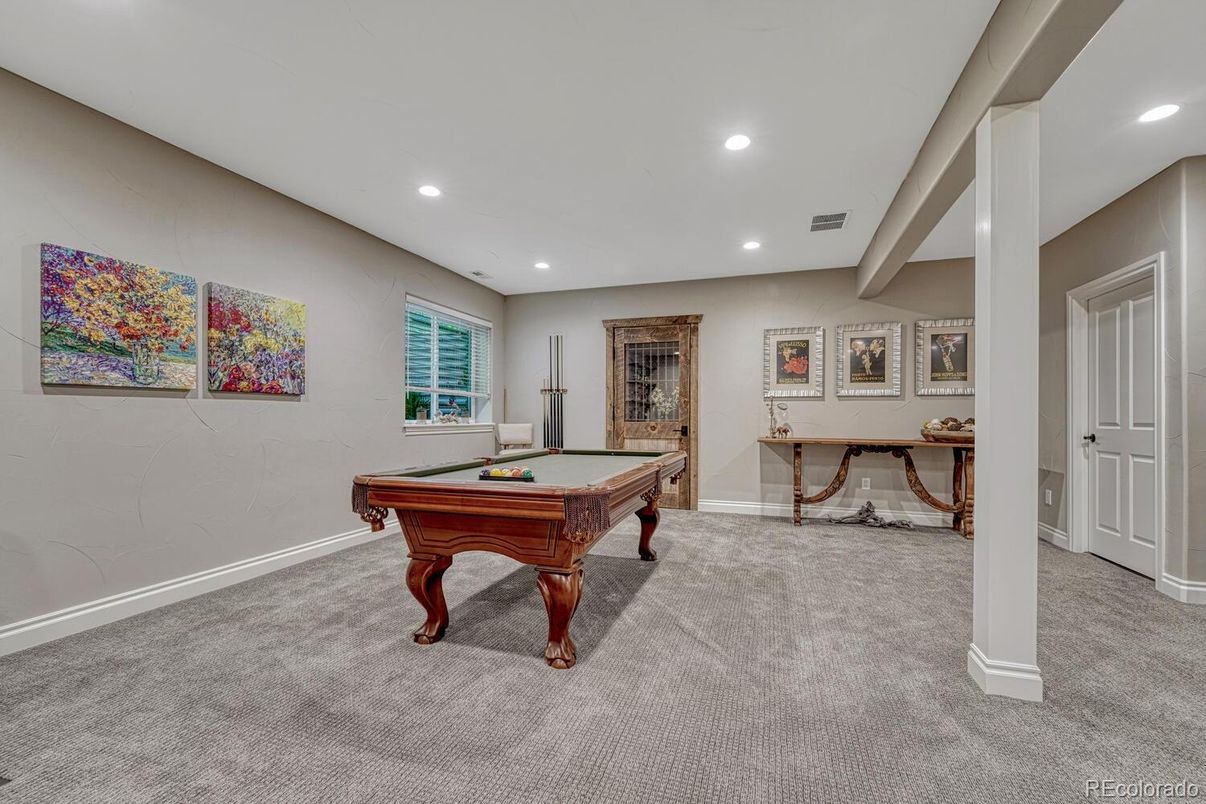 Billiard Table, Game Room, Interior, Recessed Lighting