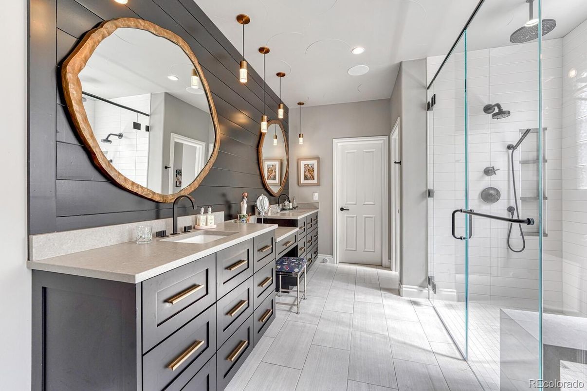 Bathroom, Glass Shower, Interior, Pendant Lights, Recessed Lighting