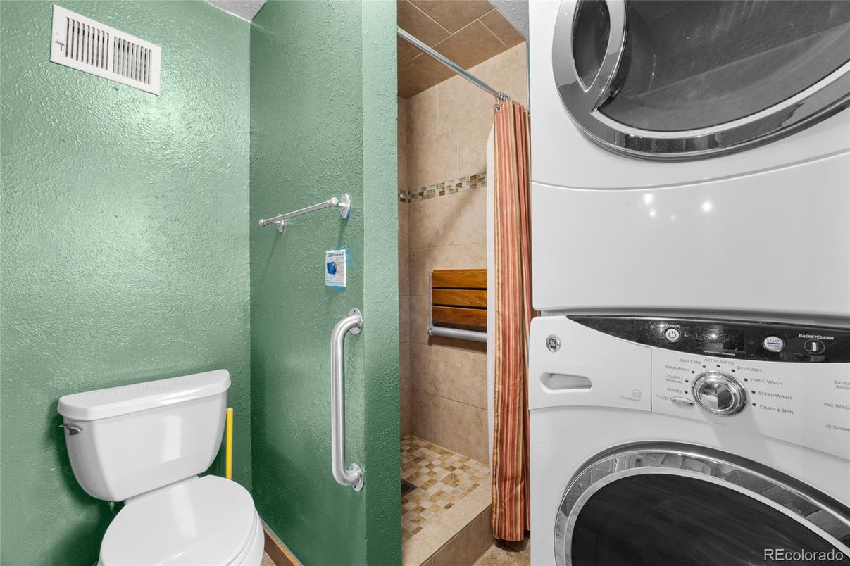 Bathroom, Interior, Utility Closets, Washer
