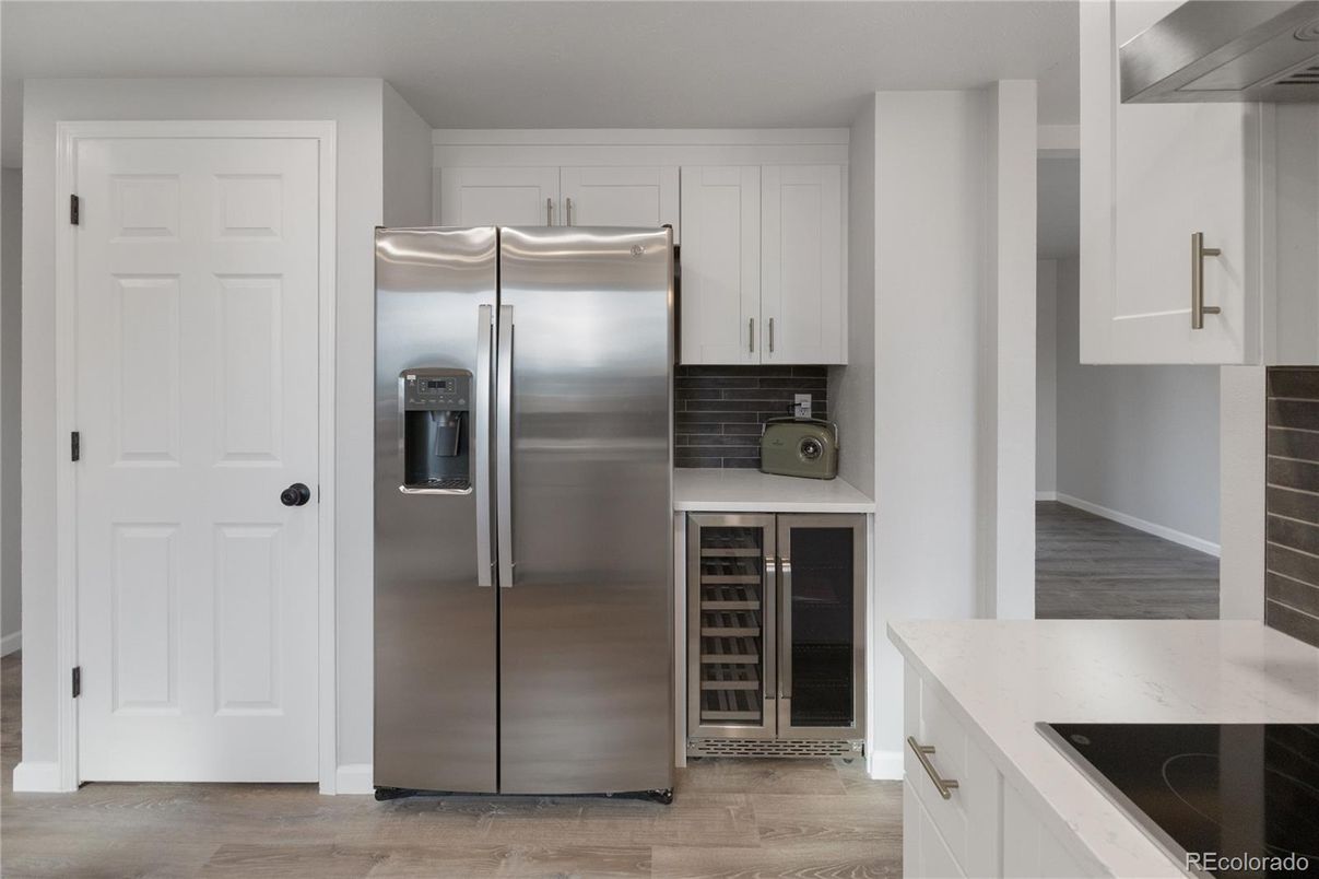 Interior, Kitchen, Stainless Steel Appliances, Wood Texture Flooring