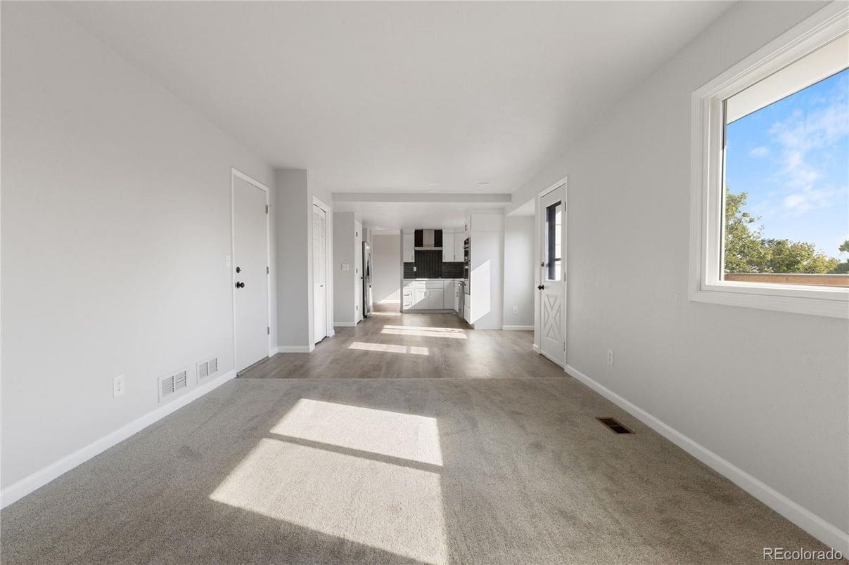 Empty room, Interior, Wood Texture Flooring