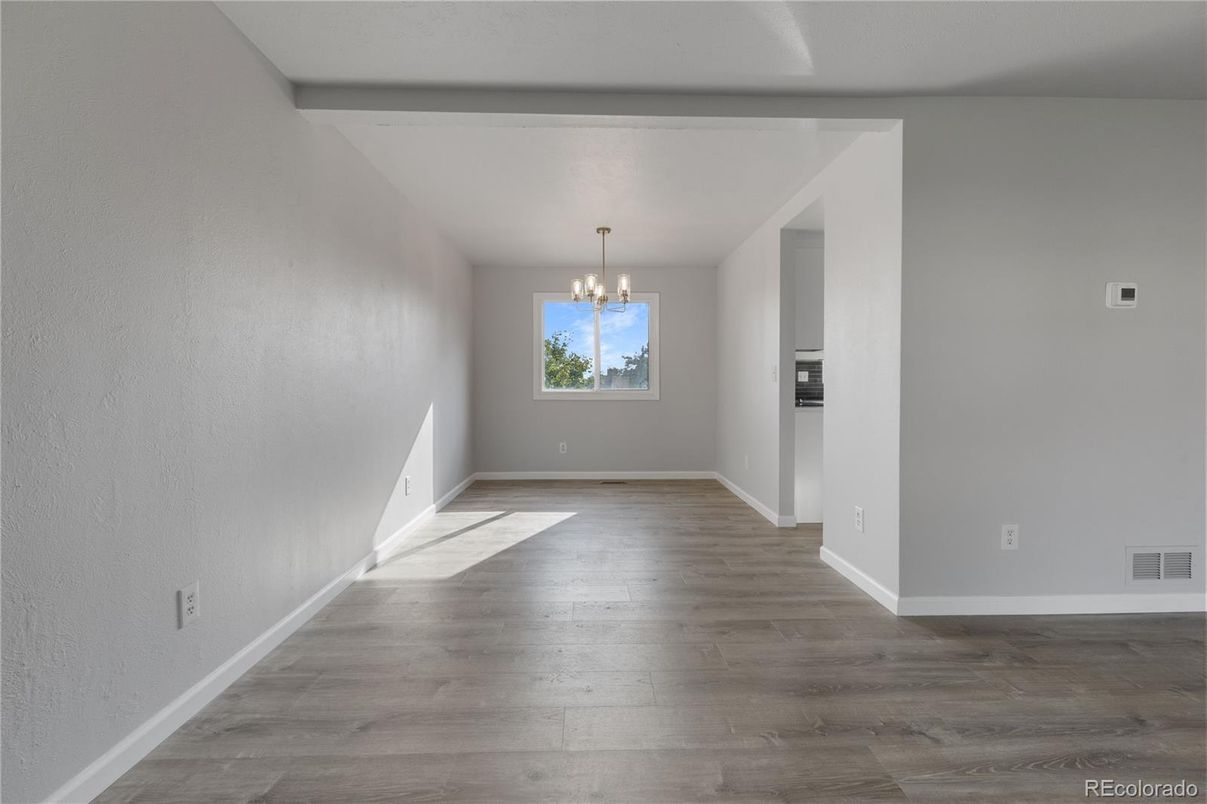 Chandelier, Empty room, Interior, Wood Texture Flooring
