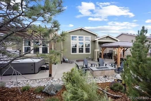 Backyard, Exterior, Hot Tub
