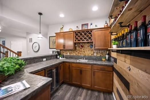 Interior, Pendant Lights, Recessed Lighting, Wood Texture Flooring