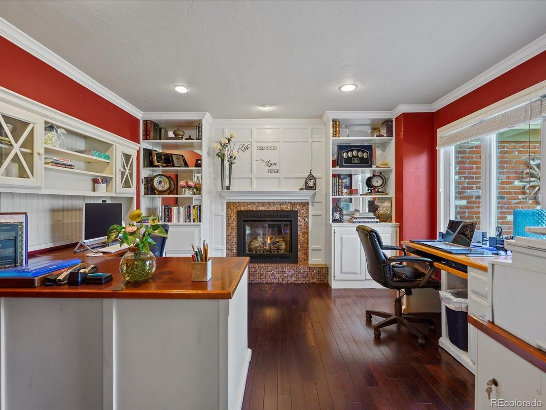Fireplace, Home Office, Interior, Recessed Lighting, Wood Texture Flooring
