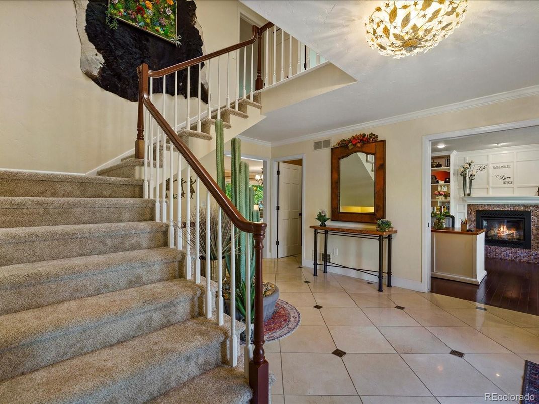 Fireplace, Interior, Recessed Lighting