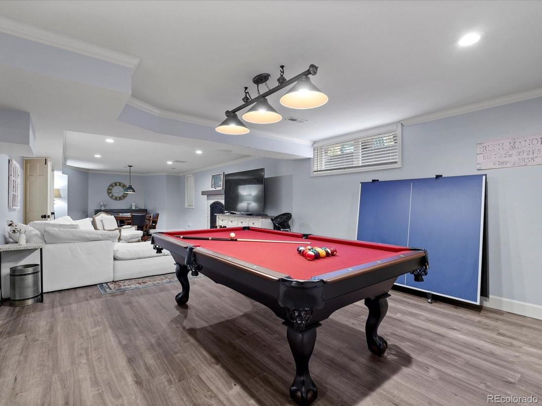Billiard Table, Game Room, Interior, Living room, Recessed Lighting, Wood Texture Flooring