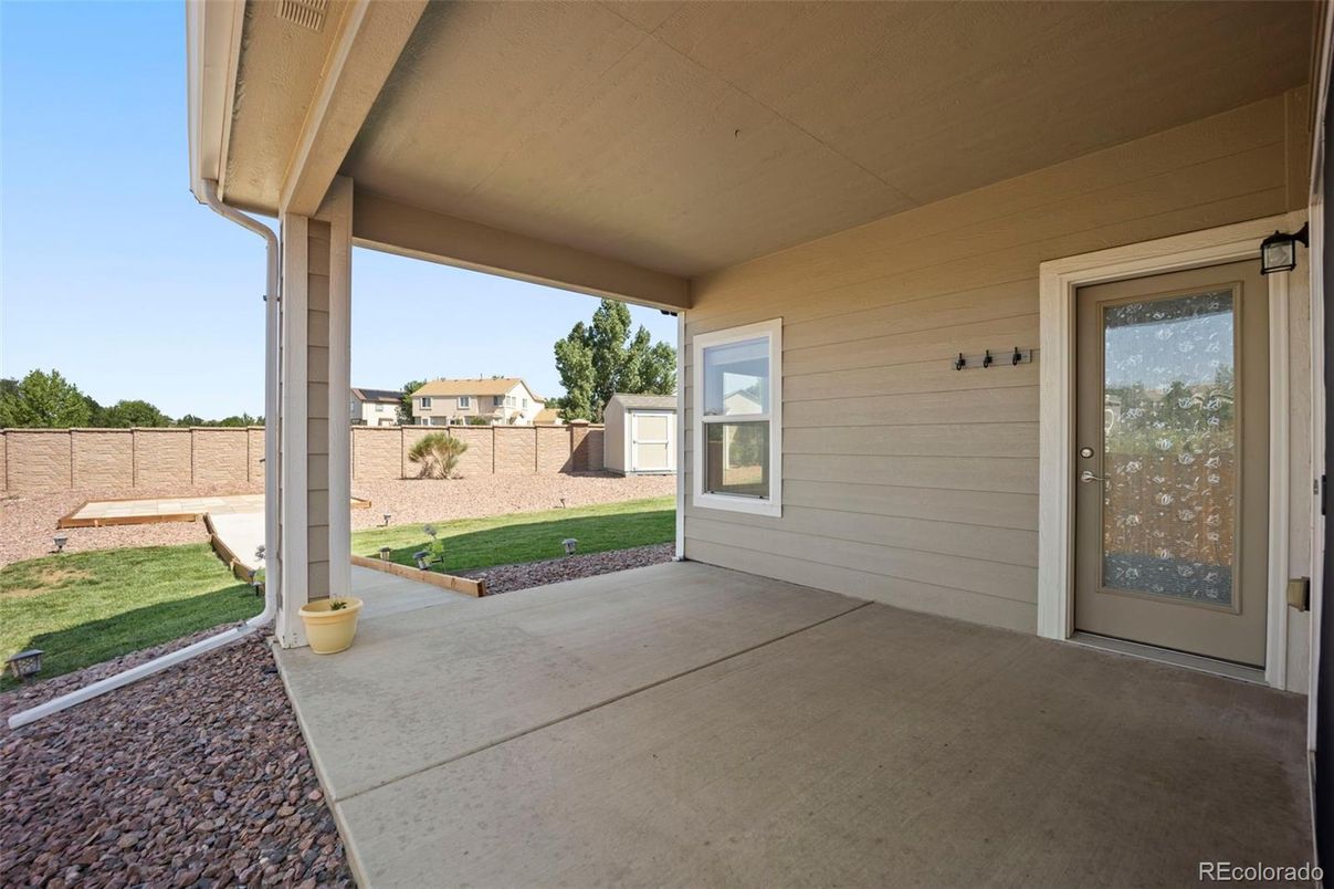 Backyard, Exterior