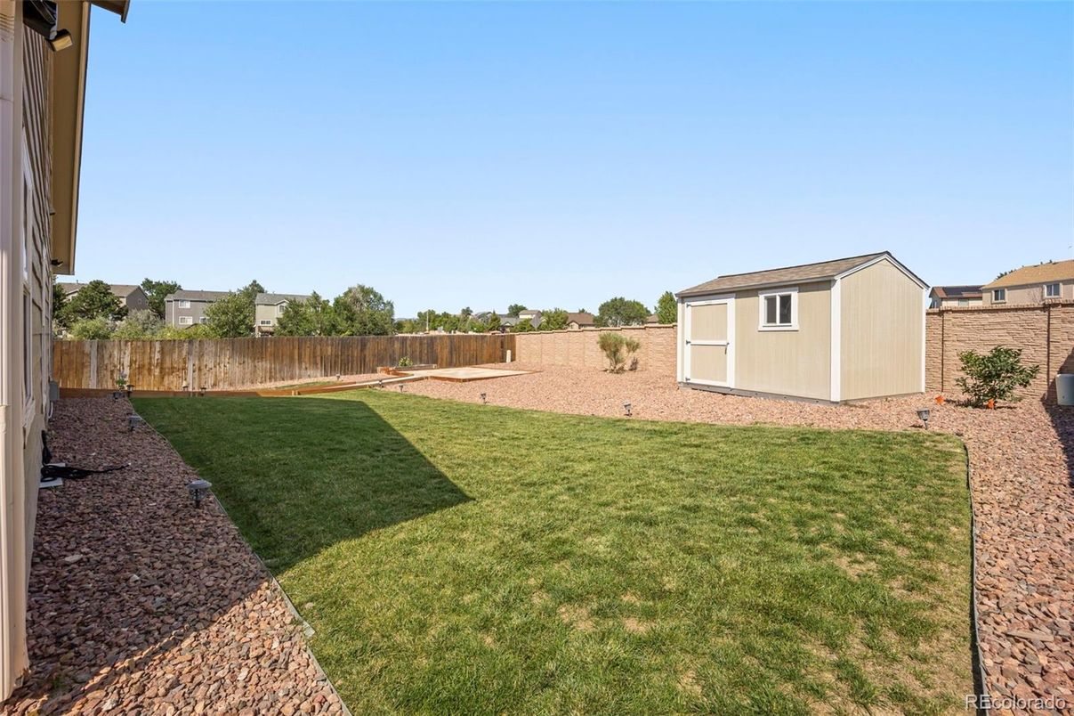 Backyard, Exterior