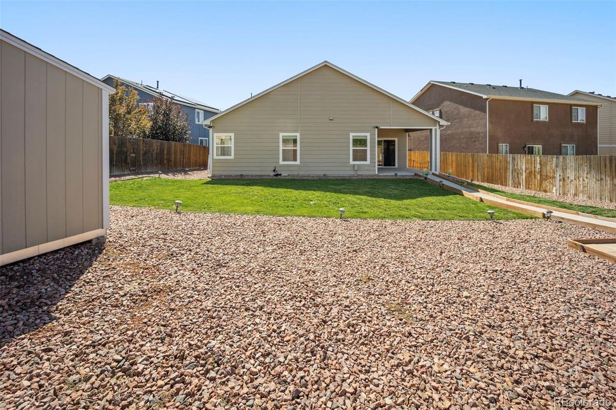 Backyard, Exterior