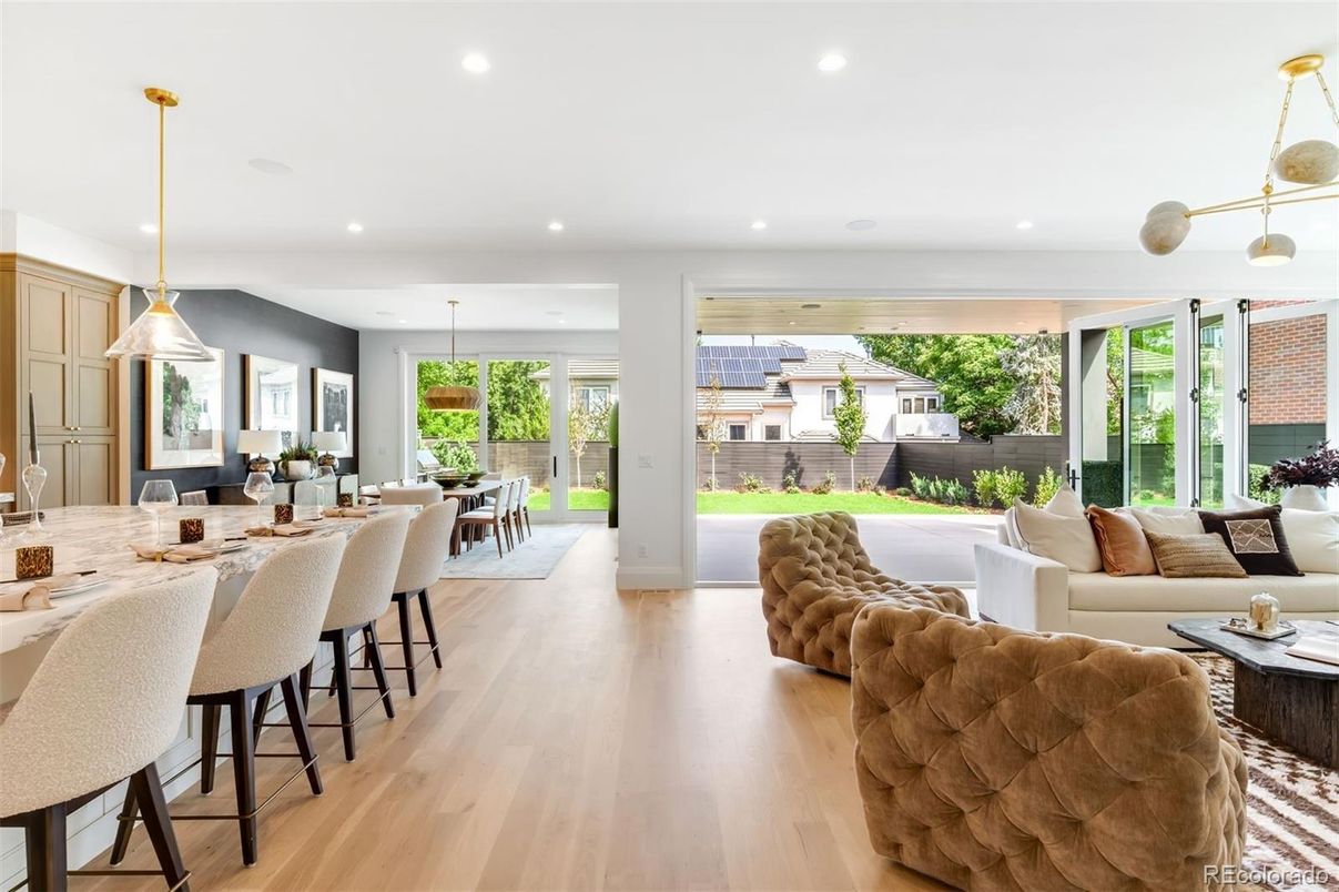 Dining room, Interior, Living room, Pendant Lights, Recessed Lighting, Wood Texture Flooring