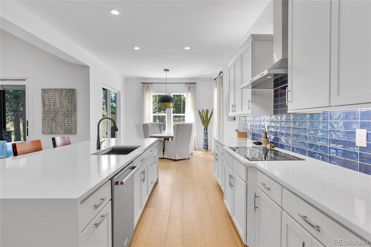 Dining room, Interior, Kitchen, Pendant Lights, Recessed Lighting, Wood Texture Flooring