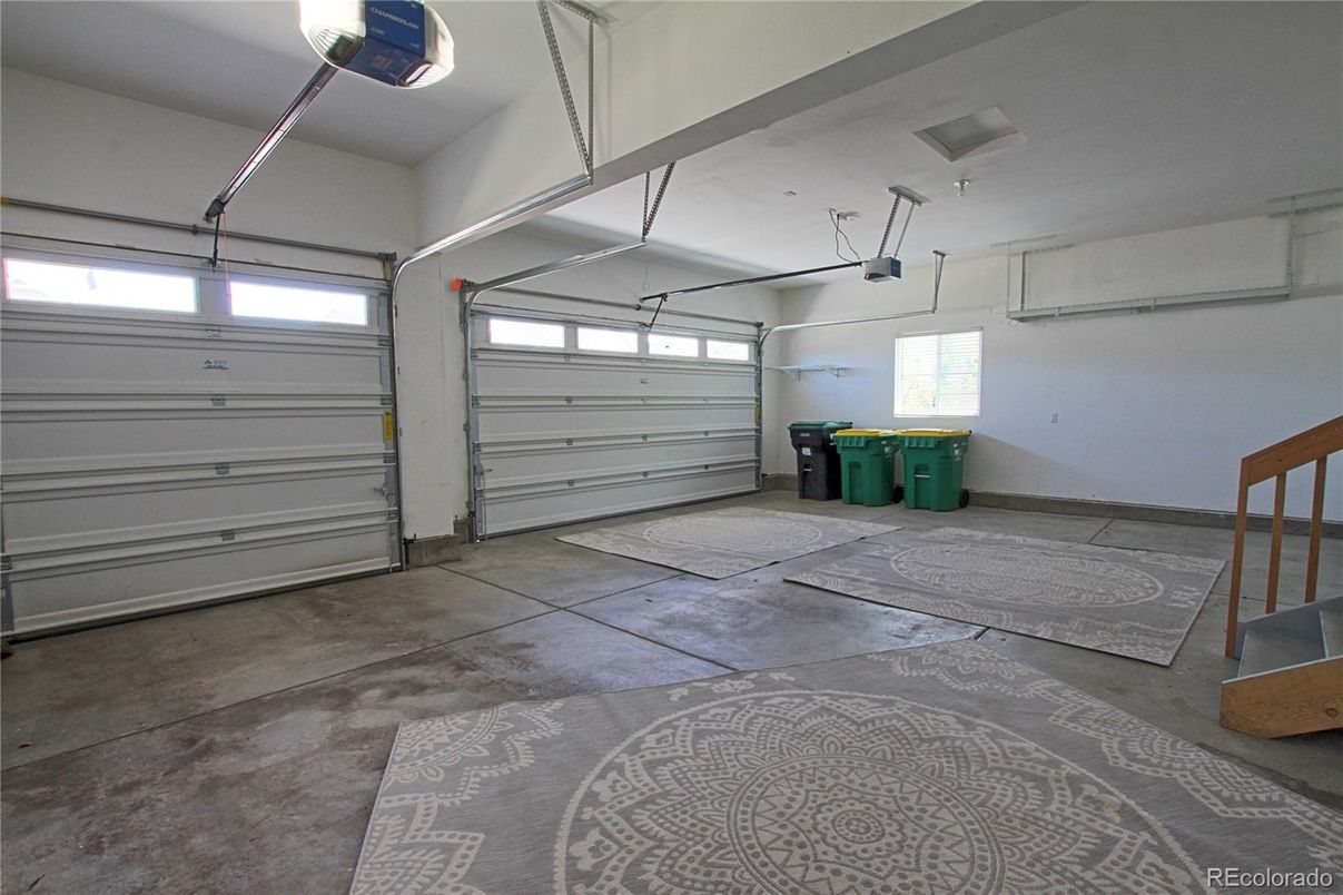 Garage, Interior