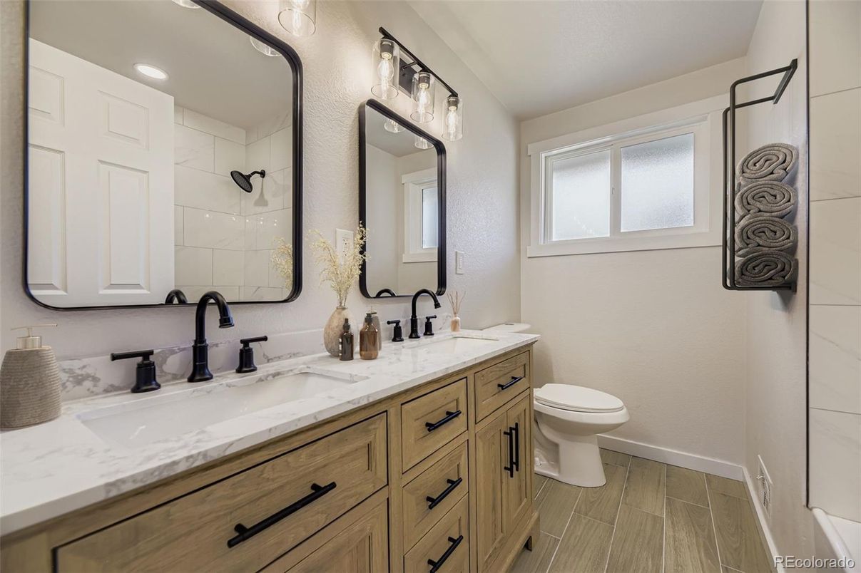 Bathroom, Dual Sink Vanities, Interior, Recessed Lighting, Wood Texture Flooring
