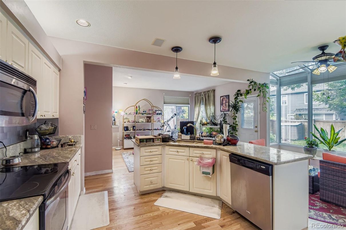 Interior, Kitchen, Pendant Lights, Recessed Lighting, Wood Texture Flooring