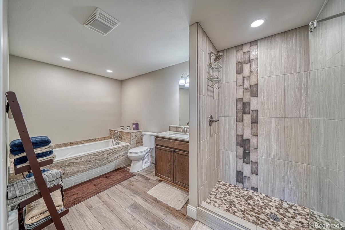 Bathroom, Interior, Recessed Lighting, Wood Texture Flooring